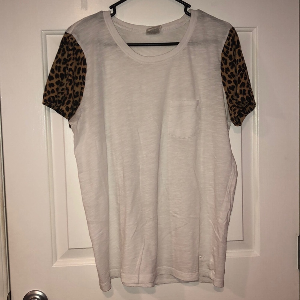 White PINK t-shirt